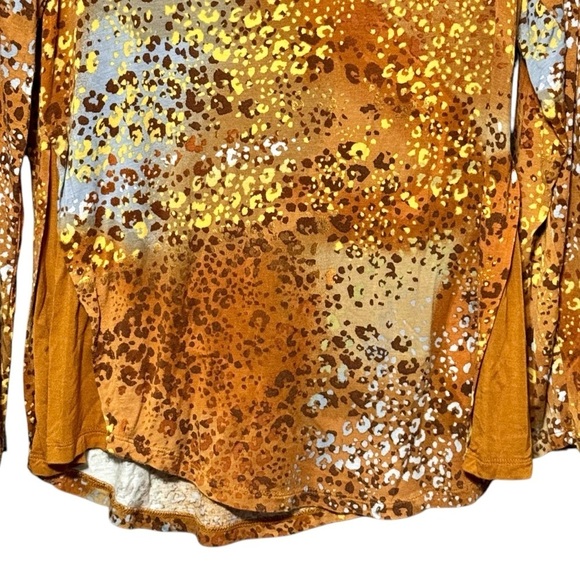 LOGO Lori Goldstein Animal Print Amber Tan Long Sleeve Stretchy Jersey Knit Top - Picture 4 of 10